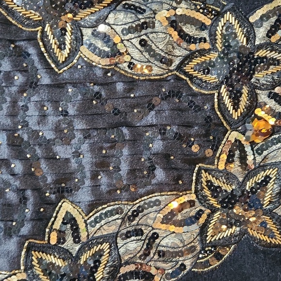 Vtg Heavily beaded and embellished black Gold angora blend sweater Sz L - Picture 4 of 9